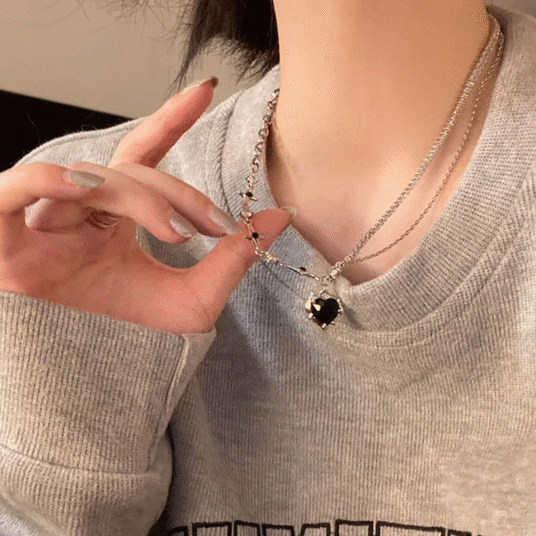 Collar y2k Corazón Negro Crystal - Imagen 2